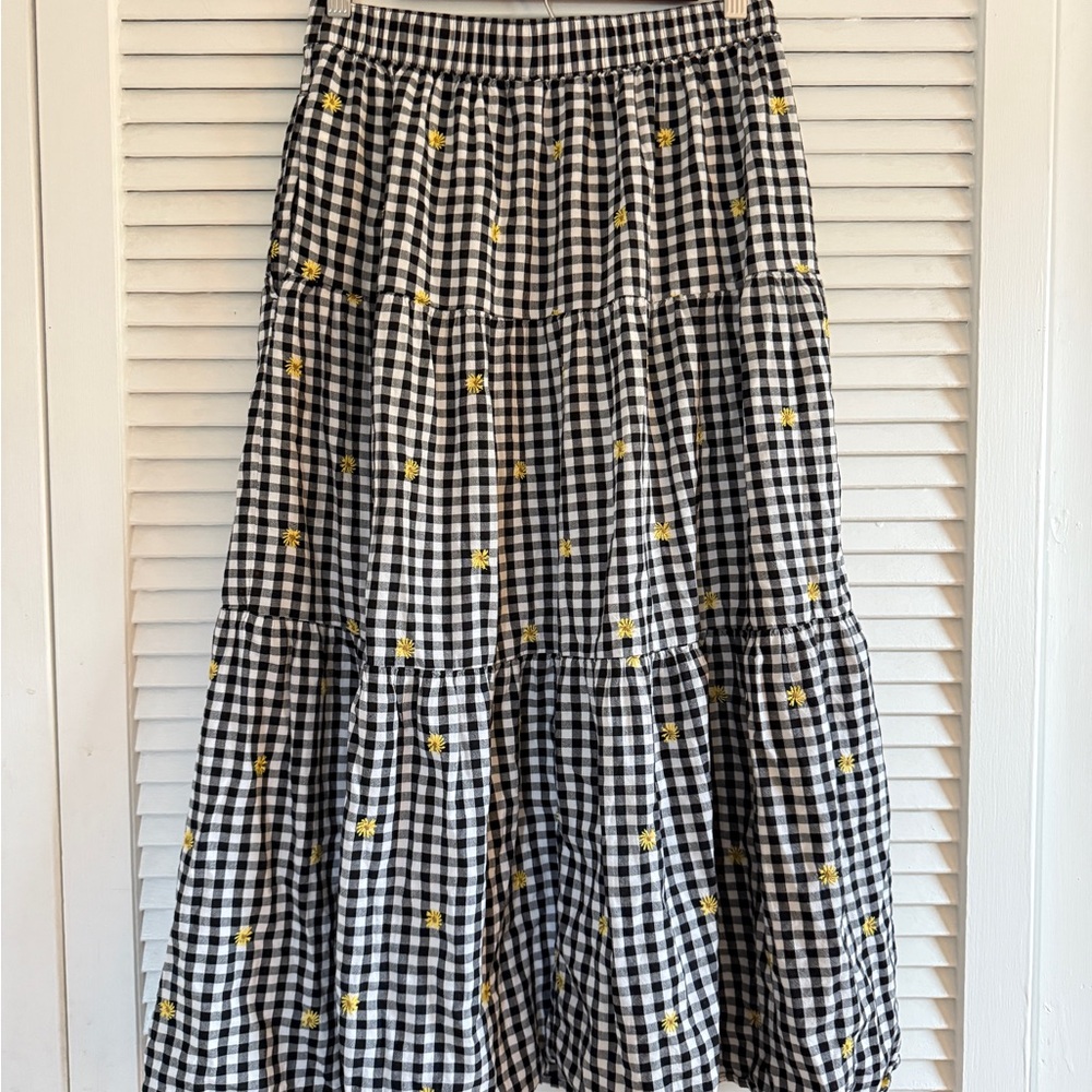 Black and White Gingham Skirt with Yellow Accents